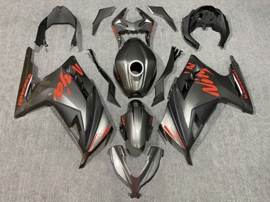 Carena Moto Kawasaki EX300 2013-2024 - Nero Opaco Rosso Fabbrica