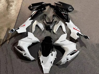 Carena Moto Honda ADV160 2022-2024 - Bianco Nero Lucido Fabbrica